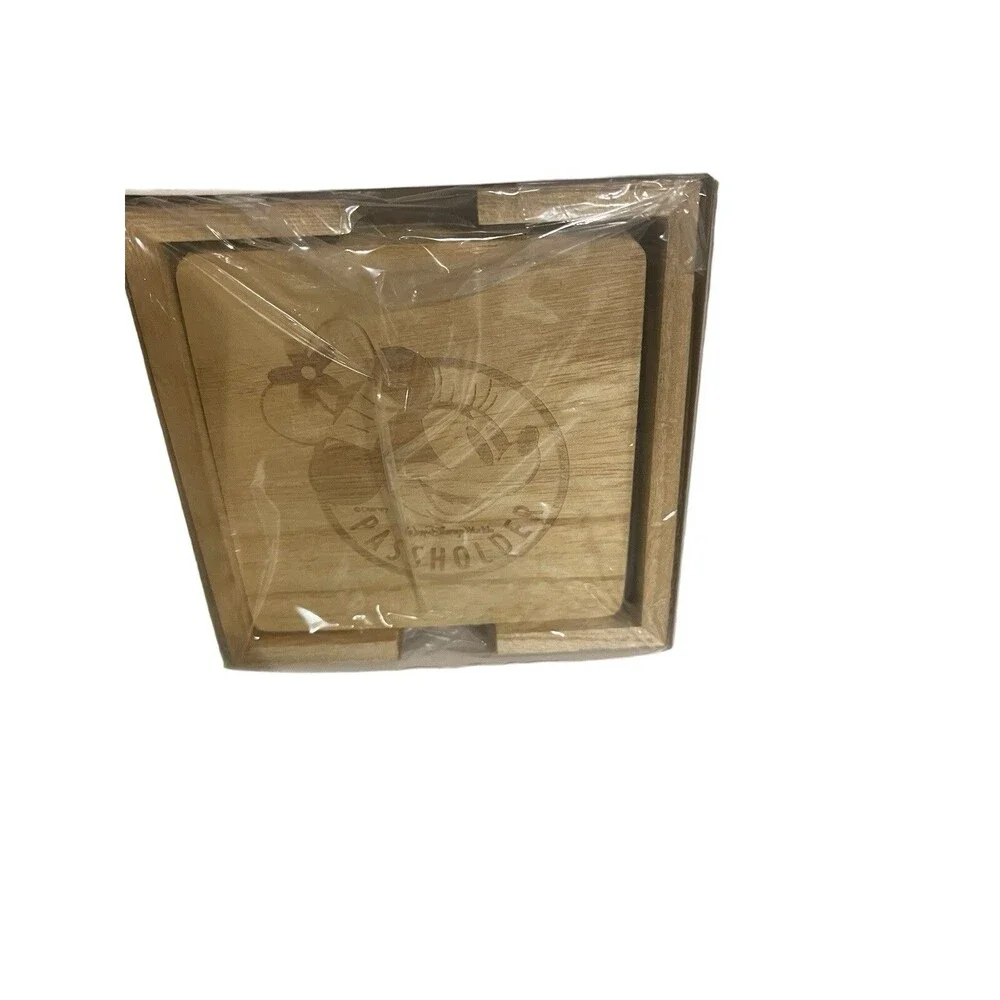 Walt Disney World Passholder Wooden Coaster Set Of 4 Minnie Mouse New In Box